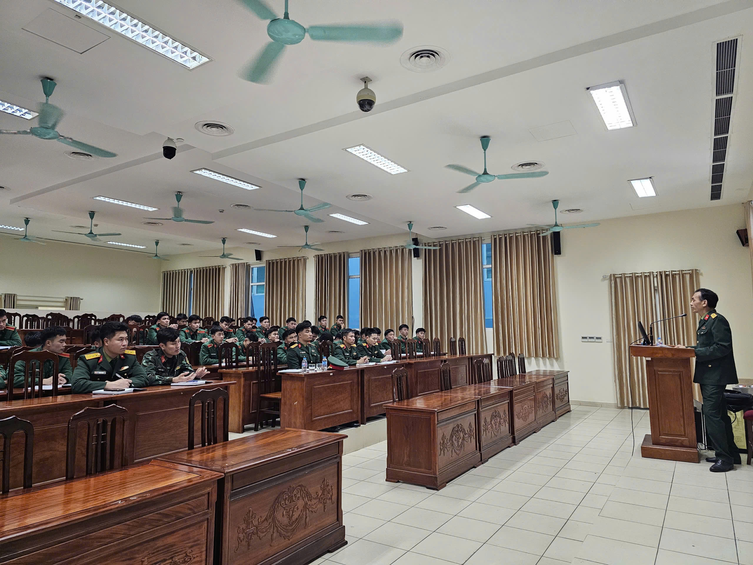 QUÁN TRIỆT CHẶT CHẼ, TỔ CHỨC NGHIÊM TÚC ĐỢT THỰC TẬP TỐT NGHIỆP NĂM 2026