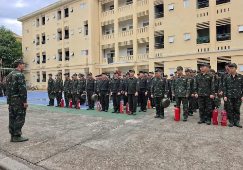 TIỂU ĐOÀN 4 TỔ CHỨC LUYỆN TẬP PCCN CHO LỰC LƯỢNG TRỰC HÈ ĐỢT 2