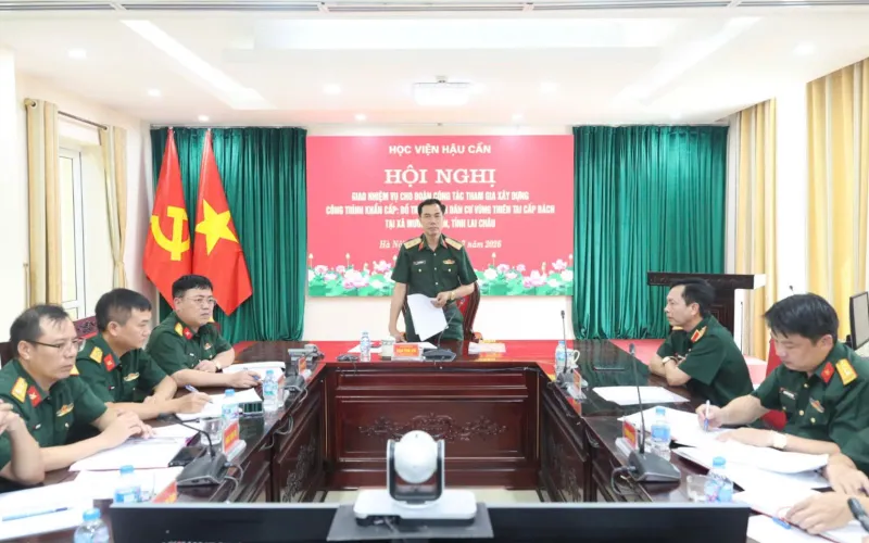 HỌC VIỆN HẬU CẦN GIAO NHIỆM VỤ ĐOÀN CÔNG TÁC THAM GIA XÂY DỰNG CÔNG TRÌNH KHẨN CẤP TẠI LAI CHÂU