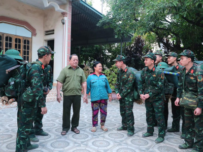 TỎA SÁNG HÌNH ẢNH HỌC VIỆN HẬU CẦN TRONG LÒNG NHÂN DÂN QUA DIỄN TẬP H-25D