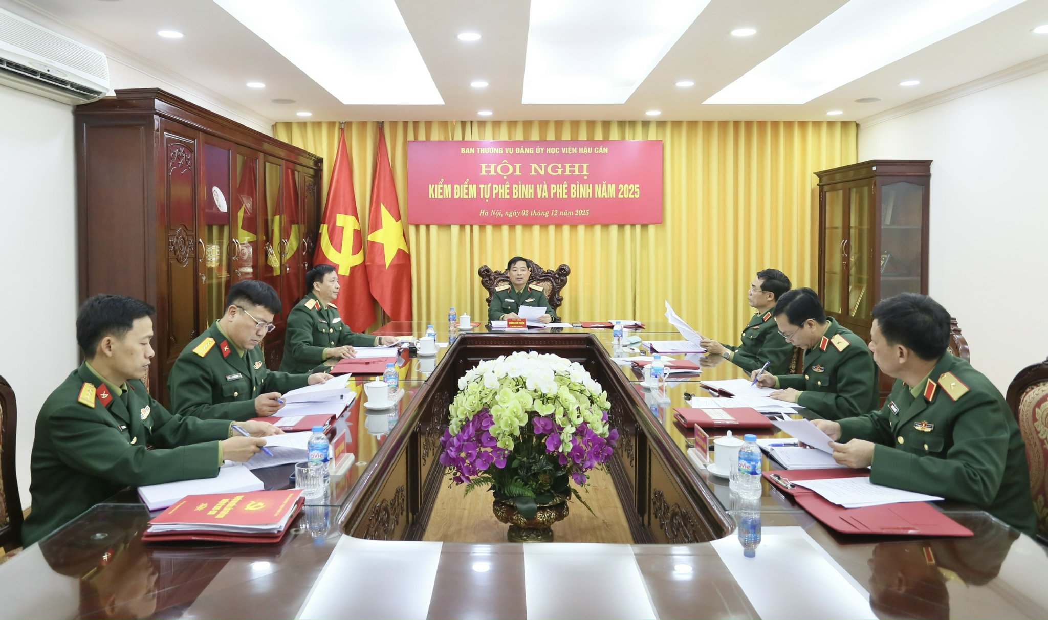 BAN THƯỜNG VỤ ĐẢNG ỦY HỌC VIỆN HẬU CẦN  MẪU MỰC TỰ PHÊ BÌNH VÀ PHÊ BÌNH