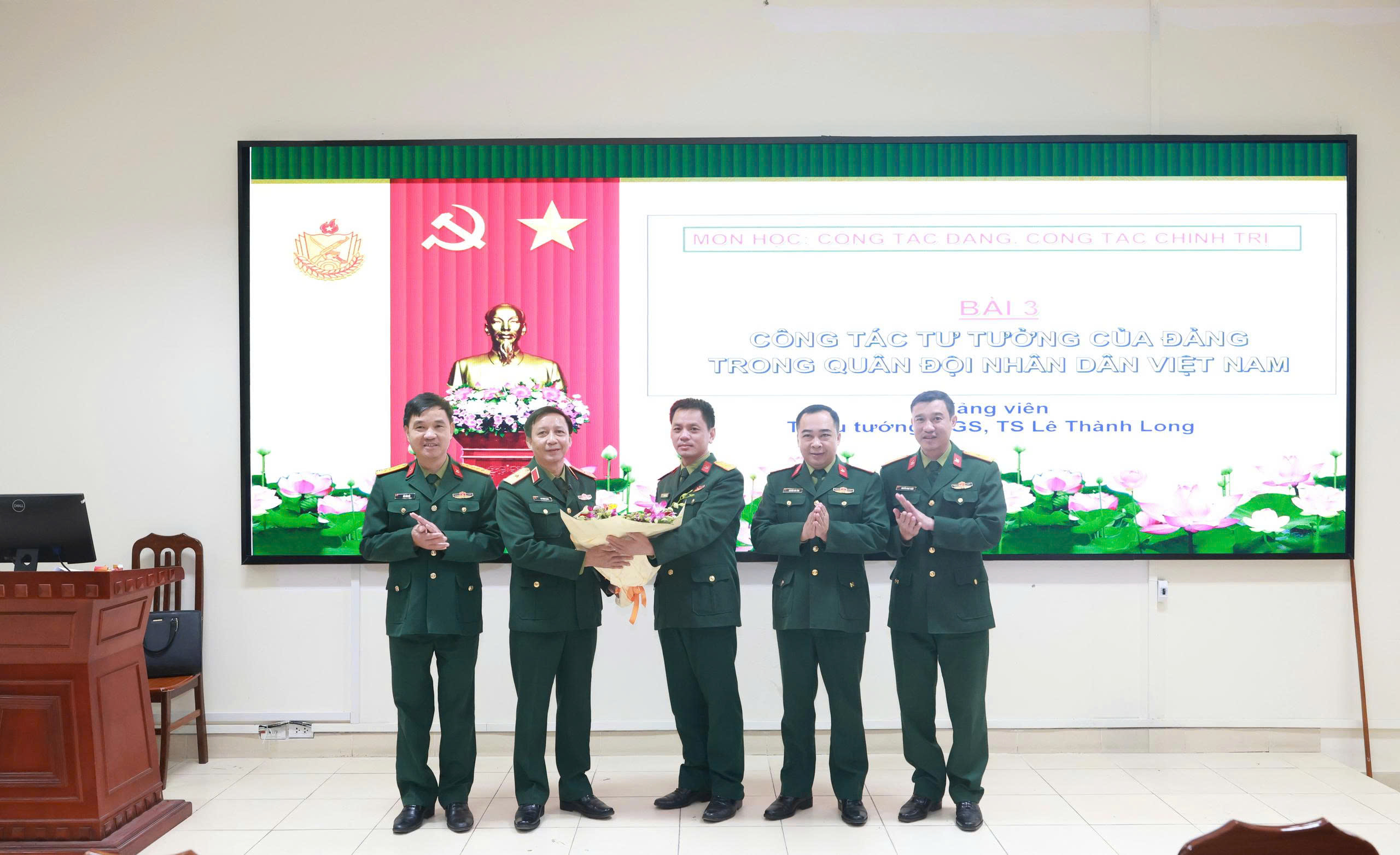 HỌC VIỆN HẬU CẦN TĂNG CƯỜNG BỒI DƯỠNG, TRUYỀN THỤ KIẾN THỨC, KỸ NĂNG TIẾN HÀNH CÔNG TÁC TƯ TƯỞNG CHO HỌC VIỆN