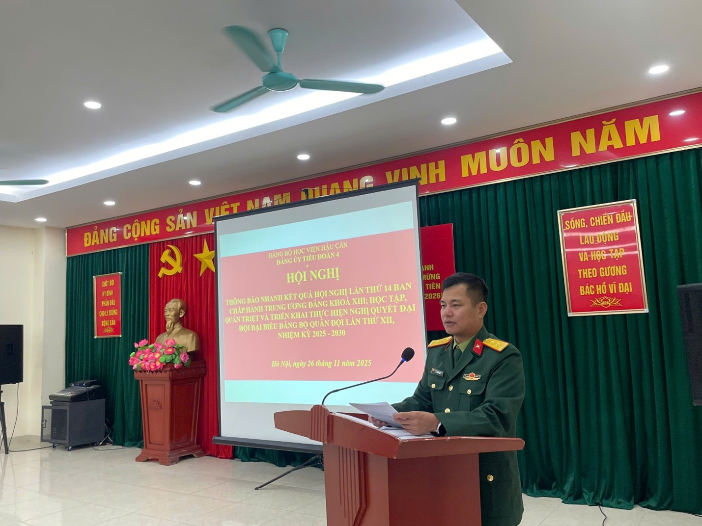 ĐẢNG ỦY TIỂU ĐOÀN 4 QUÁN TRIỆT VÀ TRIỂN KHAI THỰC HIỆN NGHỊ QUYẾT ĐẠI HỘI ĐẠI BIỂU QUÂN ĐỘI LẦN THỨ XII