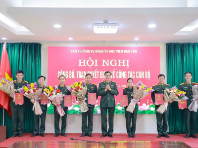 HỌC VIỆN HẬU CẦN TỔ CHỨC HỘI NGHỊ CÔNG BỐ, TRAO QUYẾT ĐỊNH THĂNG QUÂN HÀM SĨ QUAN