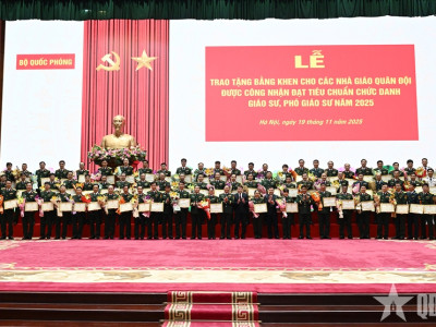 HỌC VIỆN HẬU CẦN KHẲNG ĐỊNH TẦM CAO TRI THỨC TRONG QUÂN ĐỘI QUA 05 TÂN PHÓ GIÁO SƯ