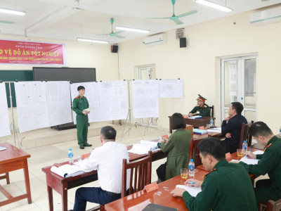 HỌC VIỆN HẬU CẦN TỔ CHỨC BẢO VỆ ĐỒ ÁN TỐT NGHIỆP CHO HỌC VIÊN KHÓA 27 - ĐÀO TẠO SĨ QUAN HẬU CẦN CẤP PHÂN ĐỘI TRÌNH ĐỘ ĐẠI HỌC, CHUYÊN NGÀNH NGÀNH DOANH TRẠI – XÂY DỰNG DÂN DỤNG VÀ CÔNG NGHIỆP, NĂM HỌC 2025-2026