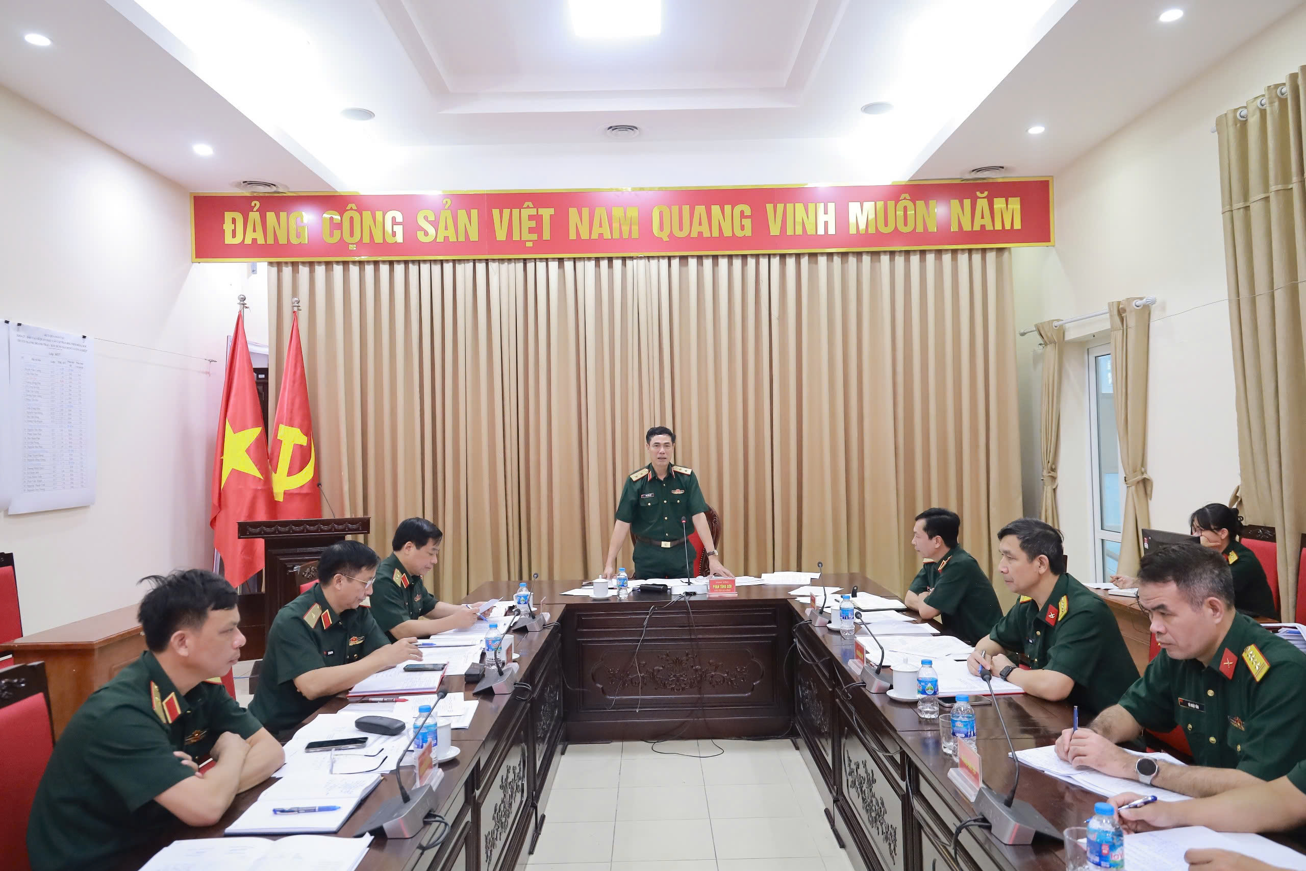 HỌC VIỆN HẬU CẦN XÉT TƯ CÁCH DỰ THI TỐT NGHIỆP KHÓA 02 - ĐÀO TẠO CHỦ NHIỆM HẬU CẦN - KỸ THUẬT