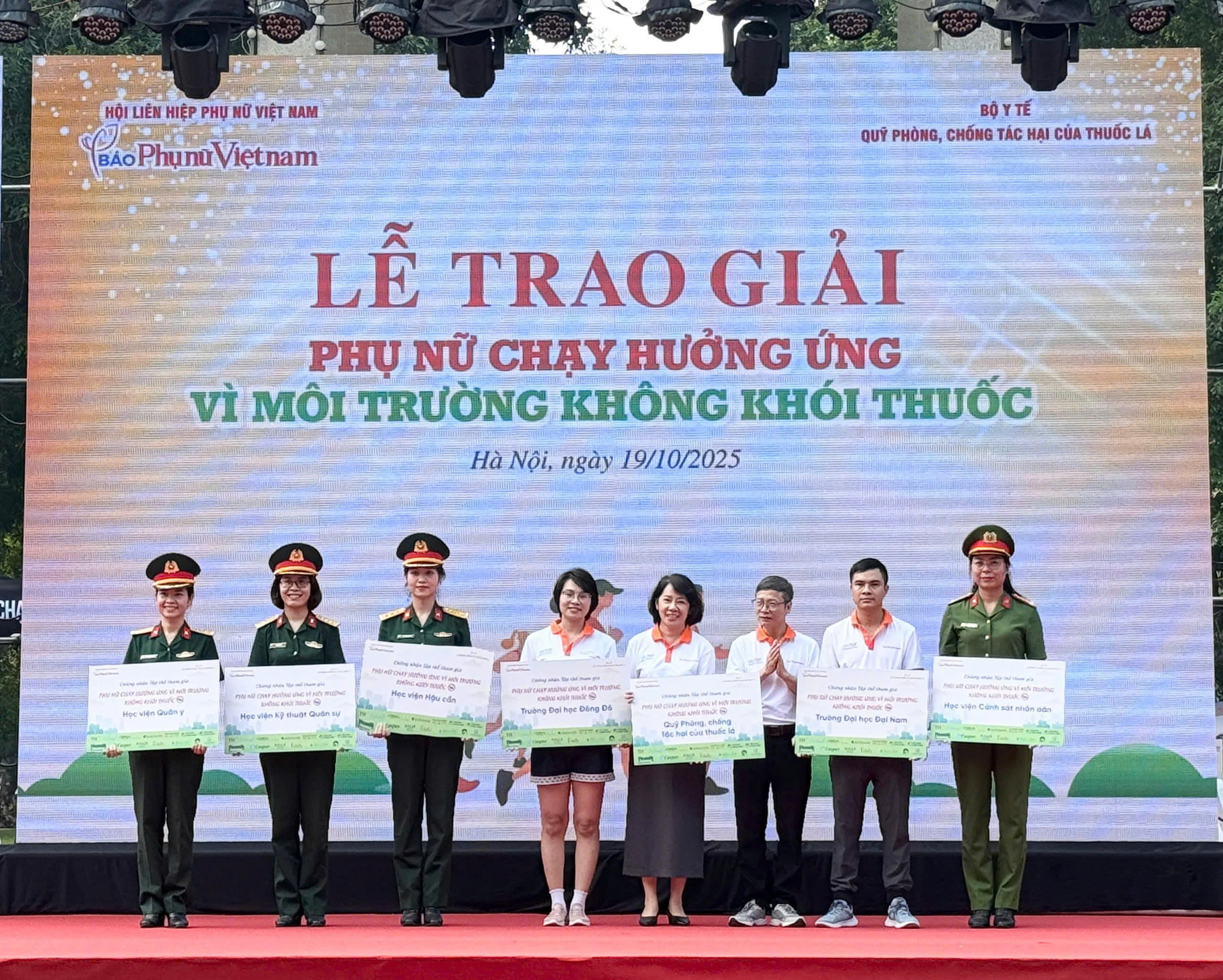 PHỤ NỮ HỌC VIỆN HẬU CẦN LAN TỎA THÔNG ĐIỆP  “VÌ MÔI TRƯỜNG KHÔNG KHÓI THUỐC”