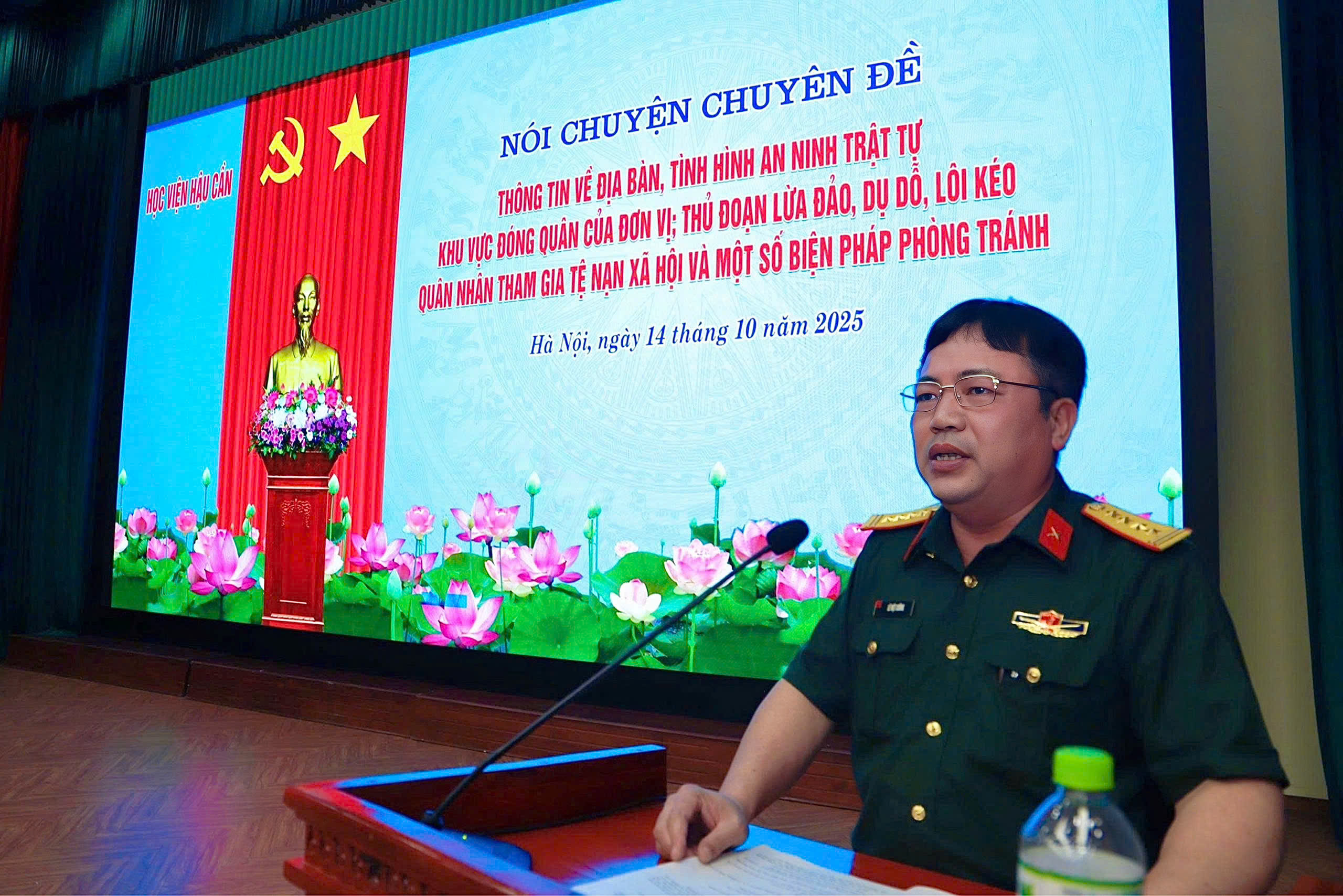 TĂNG CƯỜNG THÔNG TIN VỀ ĐỊA BÀN, TÌNH HÌNH AN NINH TRẬT TỰ KHU VỰC ĐÓNG QUÂN, NÂNG CAO NHẬN THỨC, CẢNH GIÁC CHO HỌC VIÊN TRƯỚC THỦ ĐOẠN LỪA ĐẢO, LÔI KÉO QUÂN NHÂN THAM GIA TỆ NẠN XÃ HỘI