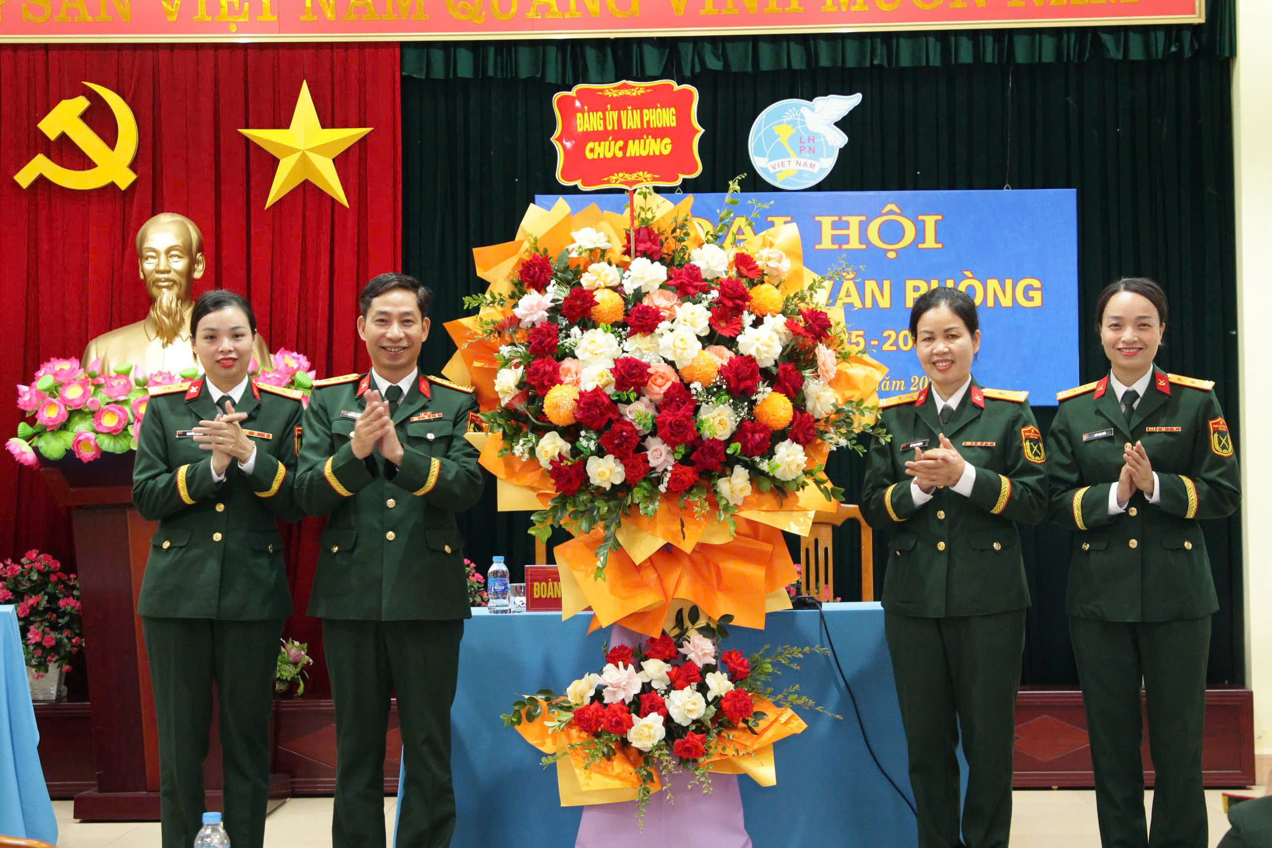 HỘI PHỤ NỮ VĂN PHÒNG TỔ CHỨC THÀNH CÔNG ĐẠI HỘI NHIỆM KỲ 2025 - 2030