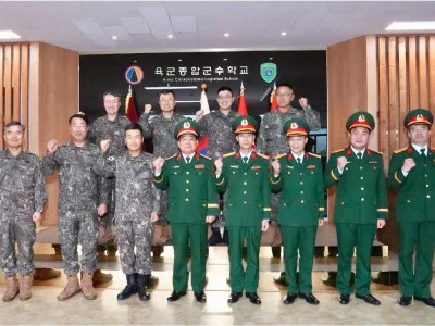 ĐOÀN CÁN BỘ HỌC VIỆN HẬU CẦN THĂM VÀ LÀM VIỆC TẠI HÀN QUỐC