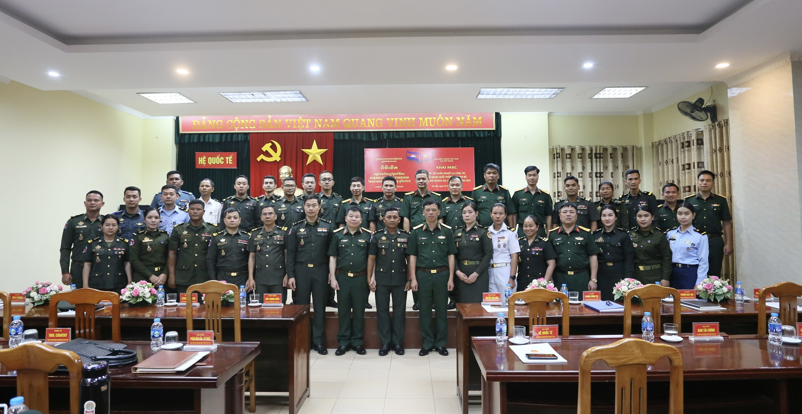 KHAI MẠC TẬP HUẤN CÔNG TÁC ĐỐI NGOẠI QUỐC PHÒNG  CHO CÁN BỘ QUÂN ĐỘI HOÀNG GIA CAMPUCHIA