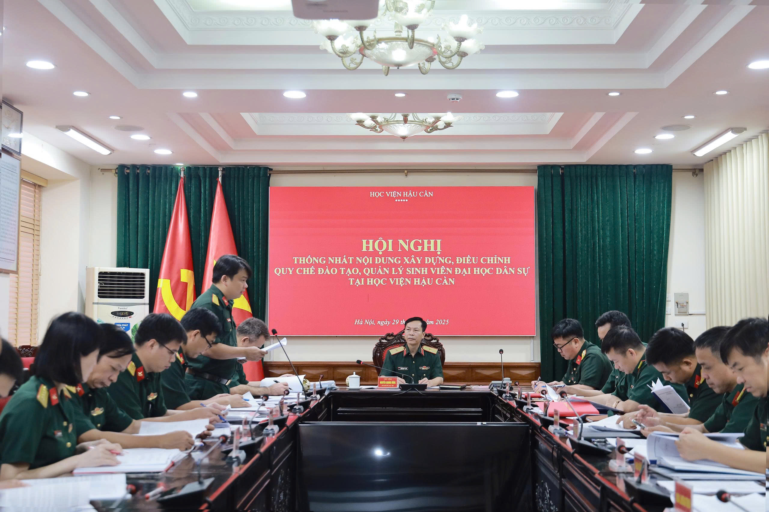 HỌC VIỆN HẬU CẦN TỔ CHỨC HỘI NGHỊ THỐNG NHẤT NỘI DUNG XÂY DỰNG, ĐIỀU CHỈNH QUY CHẾ ĐÀO TẠO, QUẢN LÝ SINH VIÊN ĐẠI HỌC DÂN SỰ