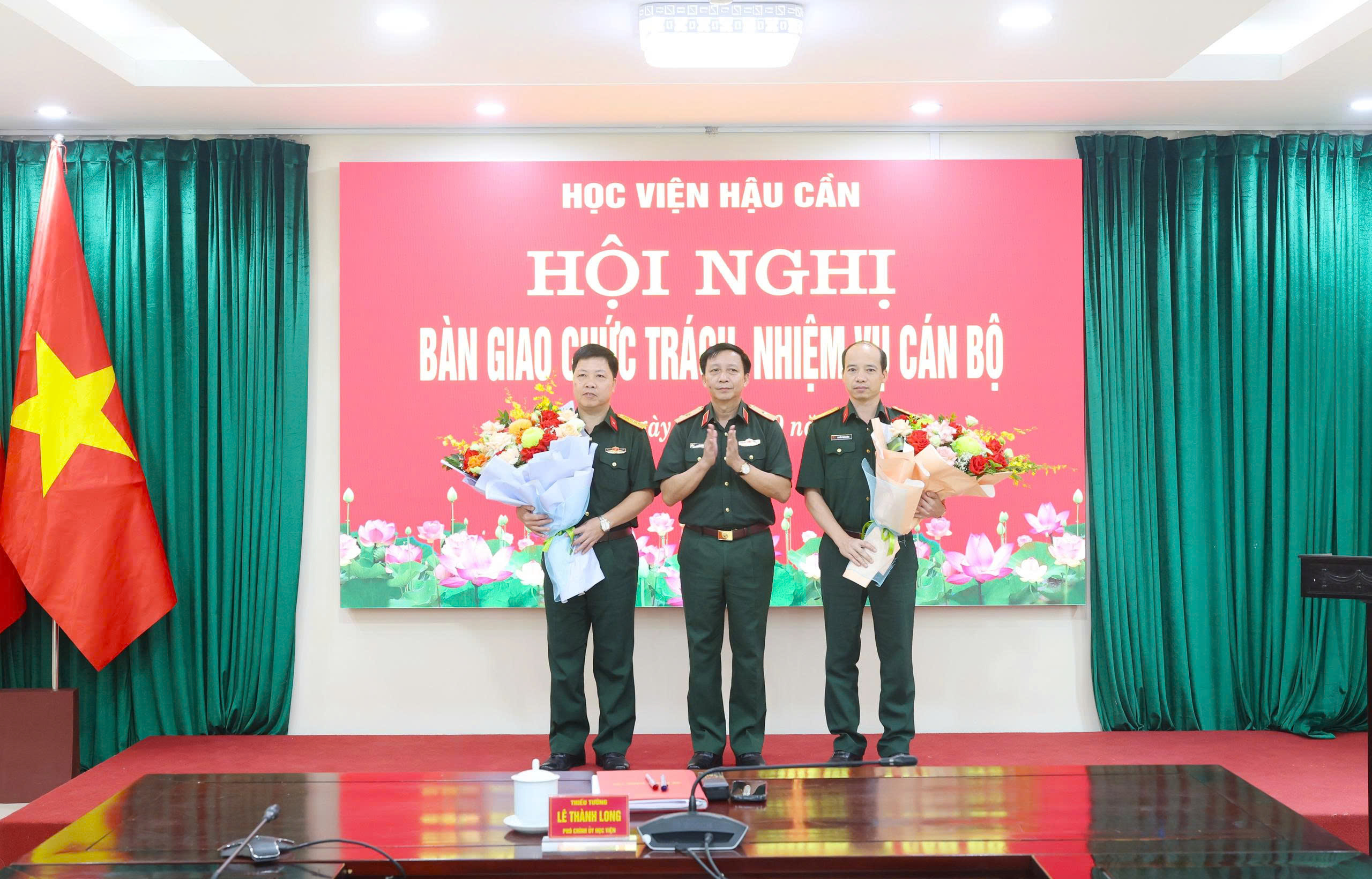 HỌC VIỆN HẬU CẦN TỔ CHỨC HỘI NGHỊ BÀN GIAO  CHỨC TRÁCH, NHIỆM VỤ CÁN BỘ