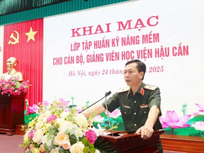 HỌC VIỆN HẬU CẦN KHAI MẠC LỚP TẬP HUẤN KỸ NĂNG MỀM CHO CÁN BỘ, GIẢNG VIÊN