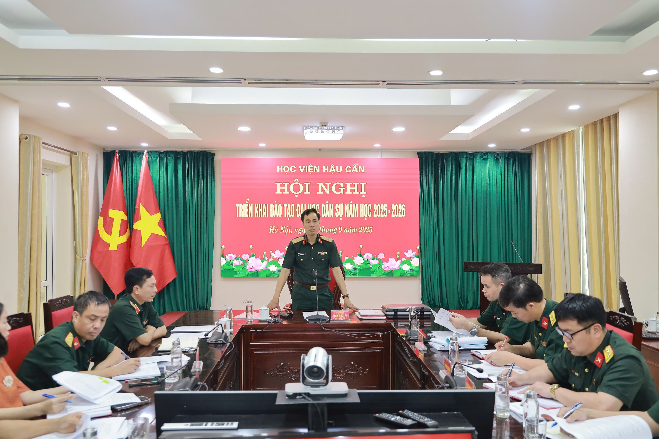 HỌC VIỆN HẬU CẦN TỔ CHỨC HỘI NGHỊ TRIỂN KHAI CÔNG TÁC ĐÀO TẠO ĐẠI HỌC DÂN SỰ NĂM HỌC 2025 - 2026