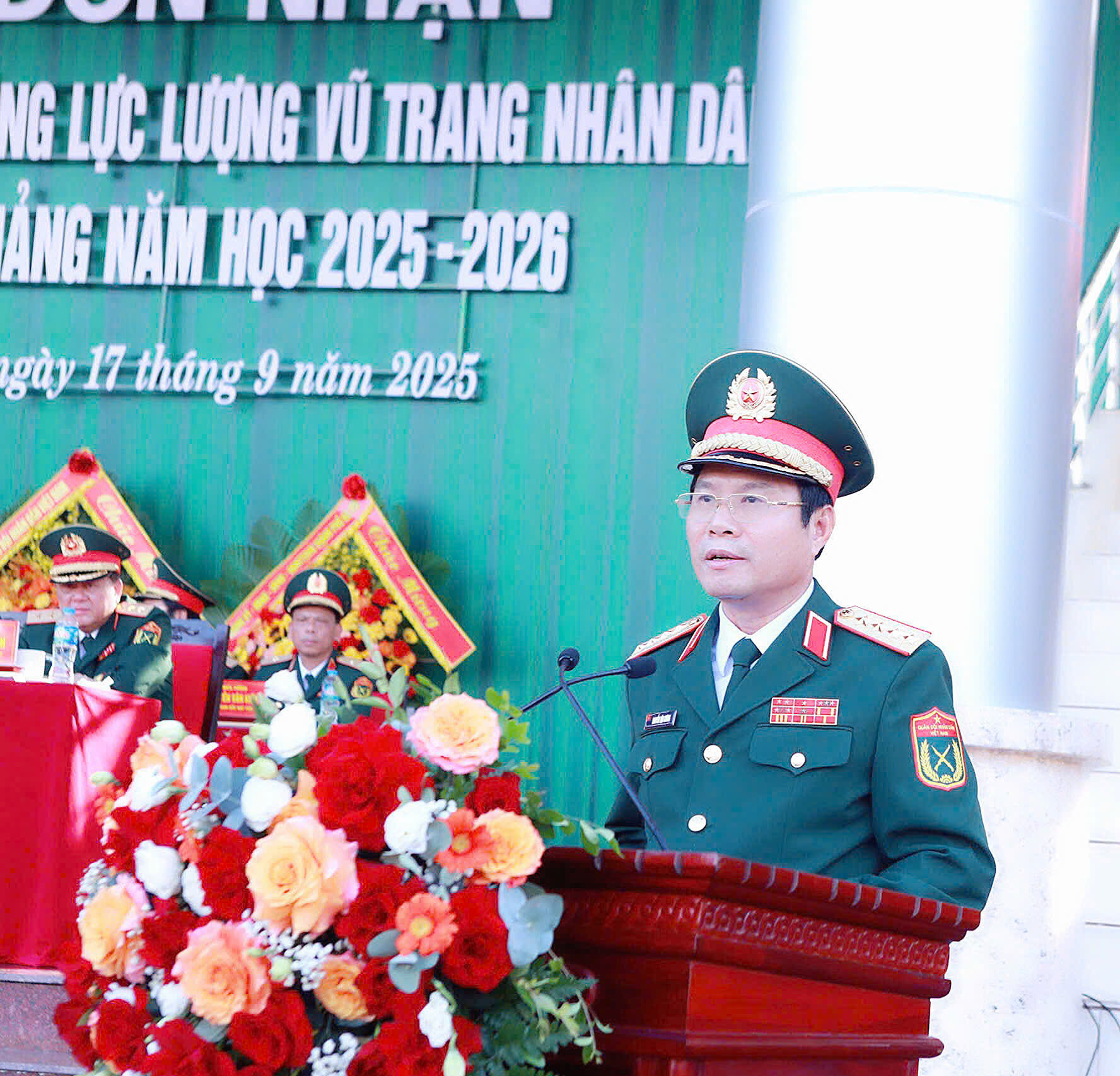 HỌC VIỆN HẬU CẦN TỔ CHỨC LỄ ĐÓN NHẬN DANH HIỆU ANH HÙNG LỰC LƯỢNG VŨ TRANG NHÂN DÂN VÀ KHAI GIẢNG NĂM HỌC 2025 - 2026