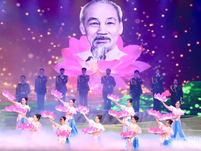 HỌC VIỆN HẬU CẦN TỔ CHỨC CHƯƠNG TRÌNH NGHỆ THUẬT “VIẾT TIẾP NHỮNG TRANG SỬ VÀNG”