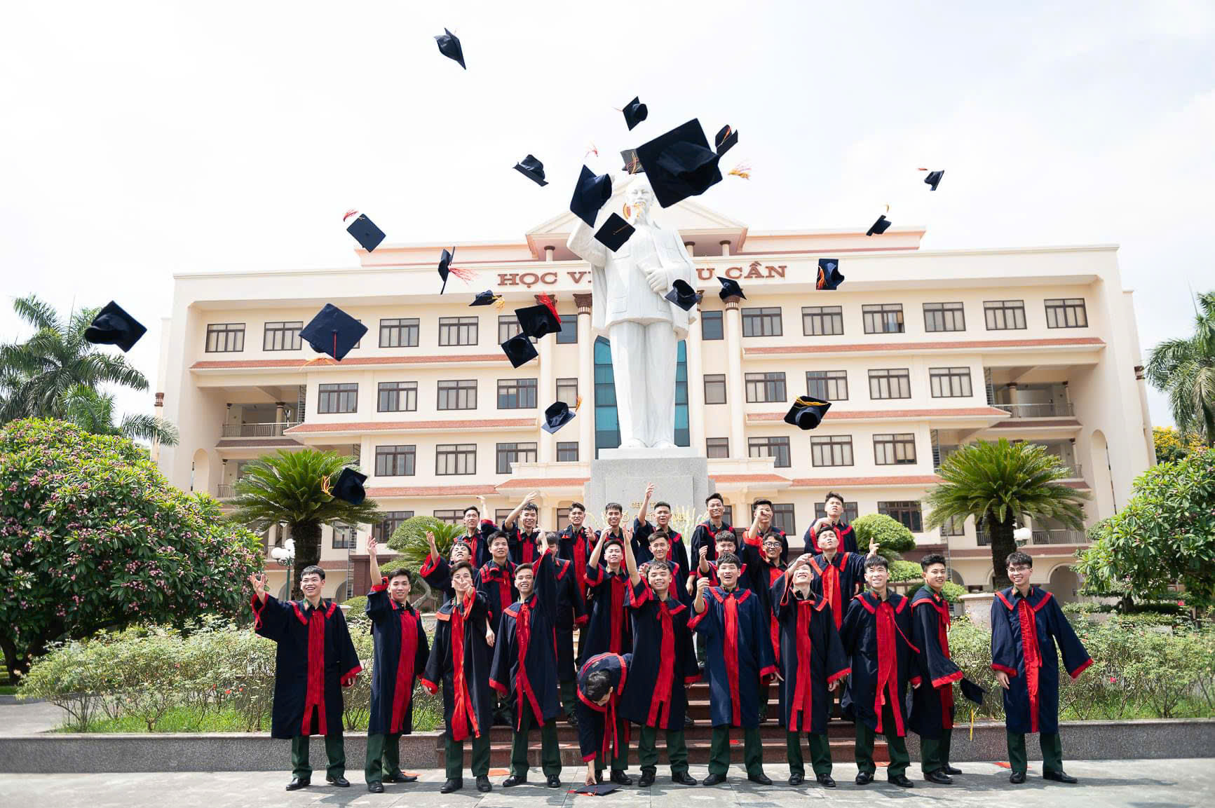 HỌC VIỆN HẬU CẦN HƯỚNG DẪN SINH VIÊN DÂN SỰ TRÚNG TUYỂN NHẬP HỌC NĂM 2025