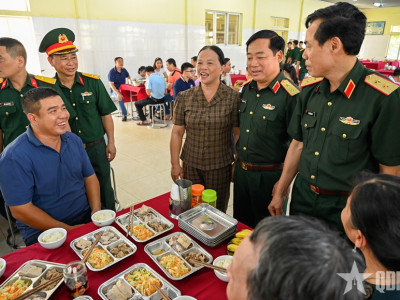ẤM ÁP NGAY TỪ NHỮNG NGÀY ĐẦU NHẬP HỌC