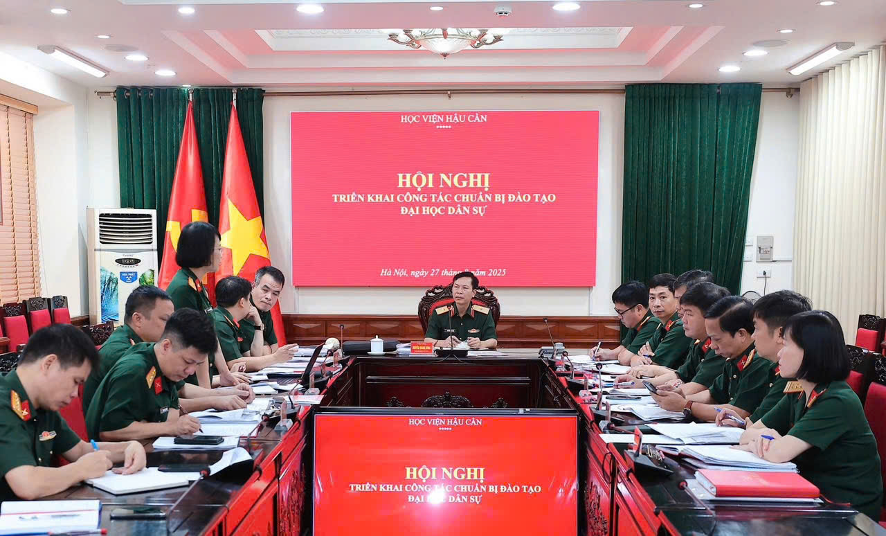 HỌC VIỆN HẬU CẦN TỔ CHỨC HỘI NGHỊ  TRIỂN KHAI CÔNG TÁC CHUẨN BỊ ĐÀO TẠO ĐẠI HỌC DÂN SỰ