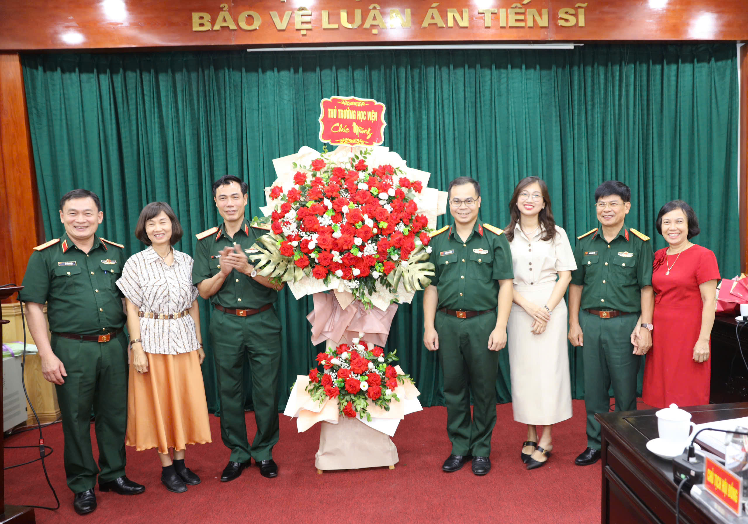 HỌC VIỆN HẬU CẦN TỔ CHỨC BẢO VỆ LUẬN ÁN CẤP HỌC VIỆN CHO NGHIÊN CỨU SINH NGUYỄN NAM KHOA