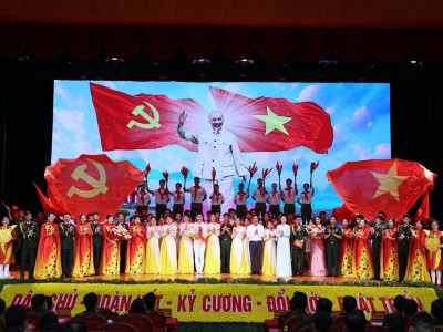 TUỔI TRẺ HỌC VIỆN HẬU CẦN VỮNG BƯỚC DƯỚI CỜ ĐẢNG