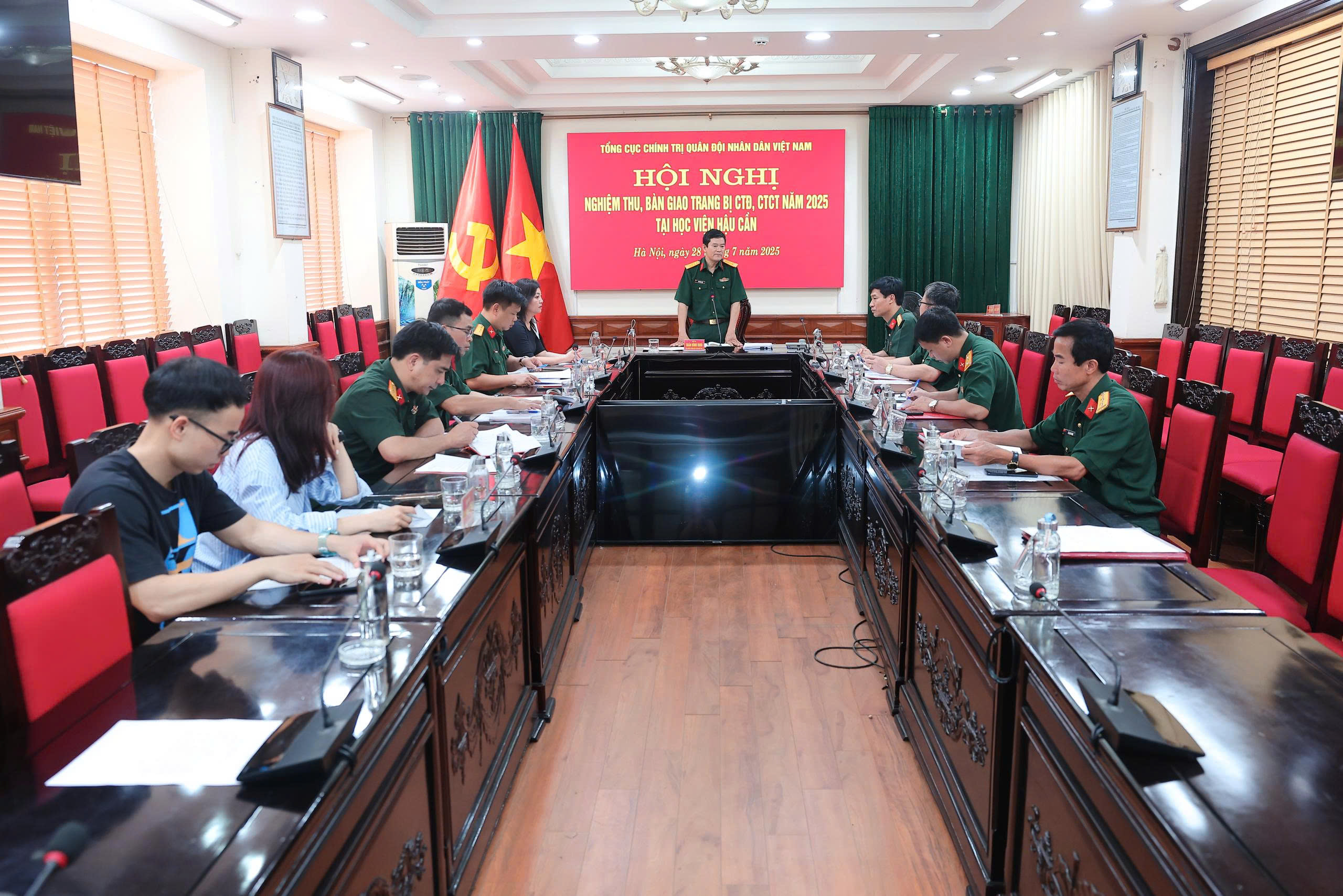 NGHIỆM THU, BÀN GIAO TRANG BỊ, VẬT TƯ CÔNG TÁC ĐẢNG, CÔNG TÁC CHÍNH TRỊ TẠI HỌC VIỆN HẬU CẦN