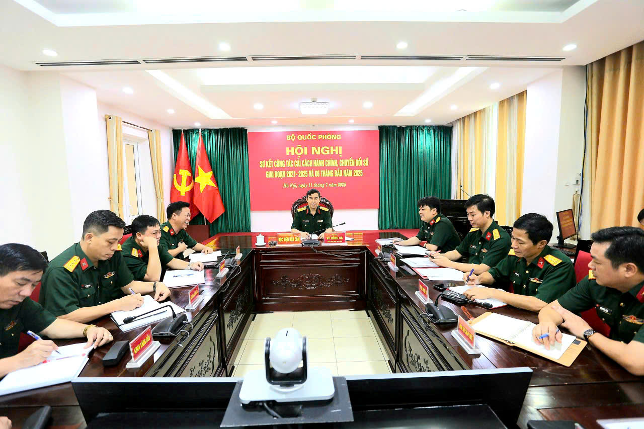 HỌC VIỆN HẬU CẦN THAM DỰ HỘI NGHỊ SƠ KẾT CÔNG TÁC  CẢI CÁCH HÀNH CHÍNH VÀ CHUYỂN ĐỔI SỐ