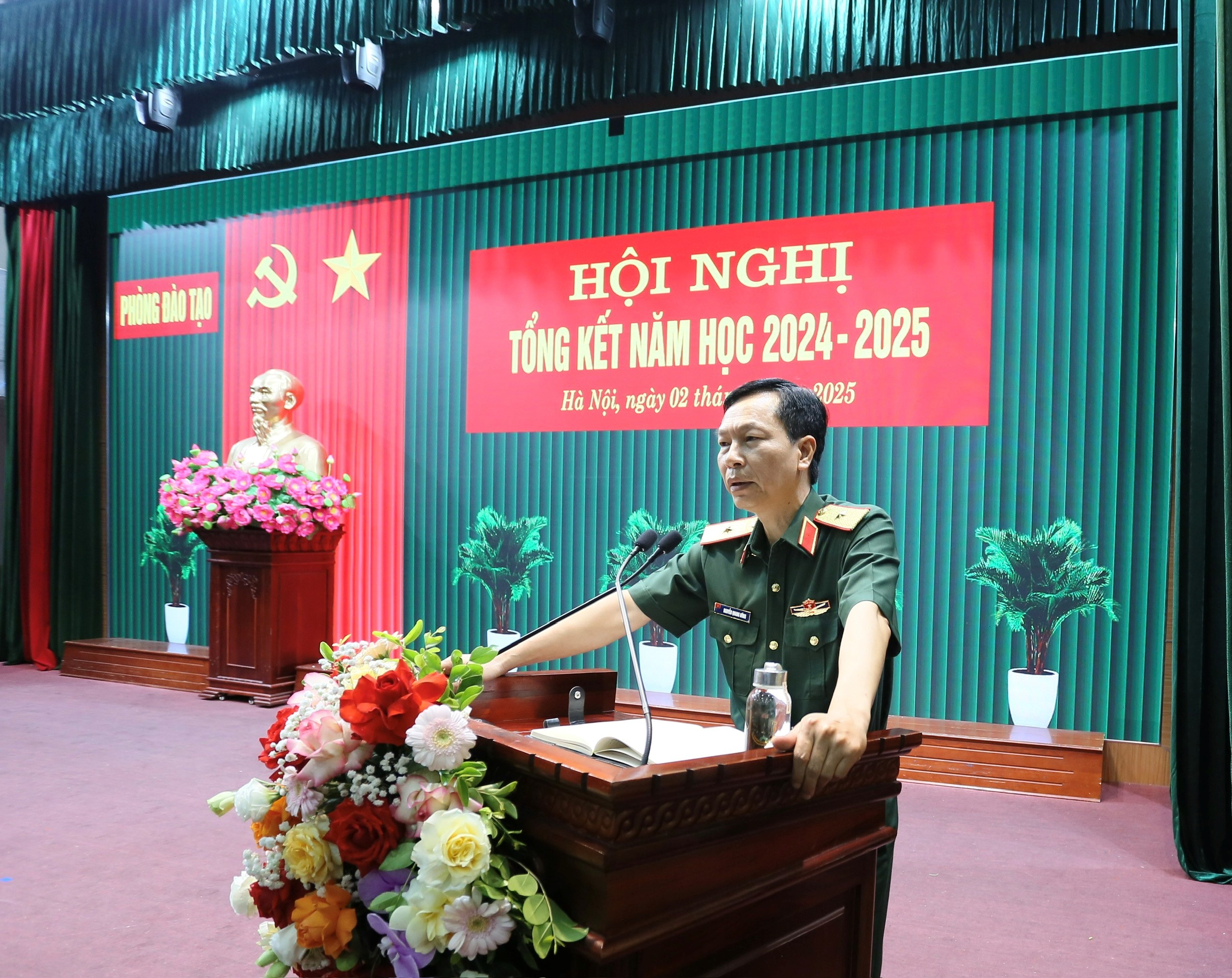 TẠO XUNG LỰC MỚI CHO PHONG TRÀO THI ĐUA QUYẾT THẮNG Ở HỌC VIỆN HẬU CẦN