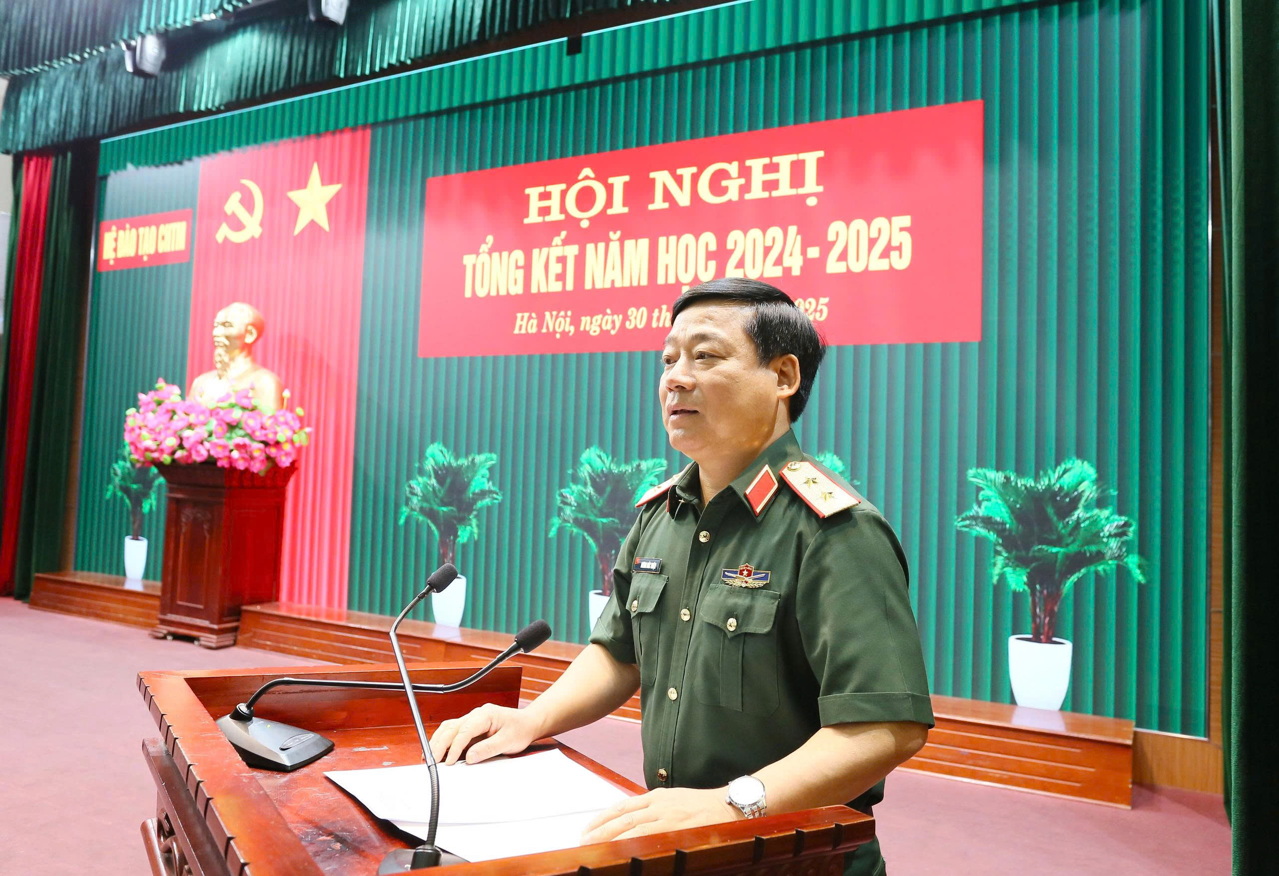 NHIỀU CƠ QUAN, ĐƠN VỊ CỦA HỌC VIỆN HẬU CẦN TỔ CHỨC HỘI NGHỊ TỔNG KẾT NĂM HỌC 2024-2025