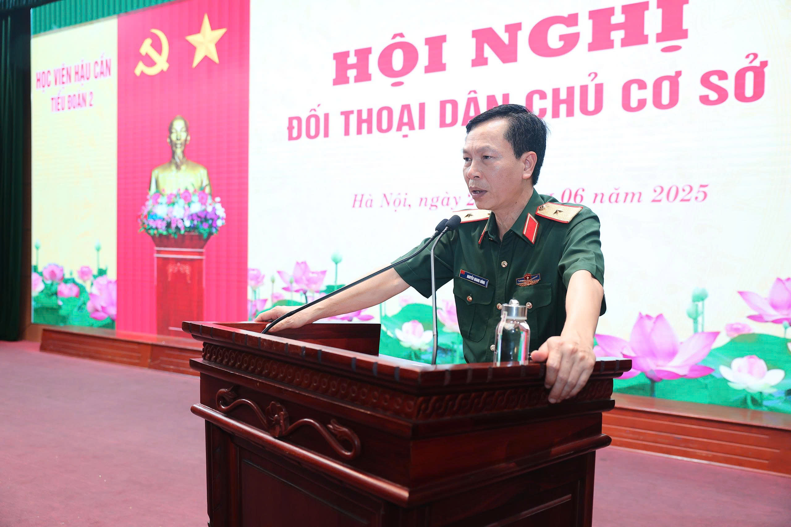 TIỂU ĐOÀN 2 TỔ CHỨC HỘI NGHỊ TỔNG KẾT KHOÁ HỌC ĐÀO TẠO SĨ QUAN HẬU CẦN CẤP PHÂN ĐỘI TRÌNH ĐỘ ĐẠI HỌC KHOÁ 28 (2021 - 2025)