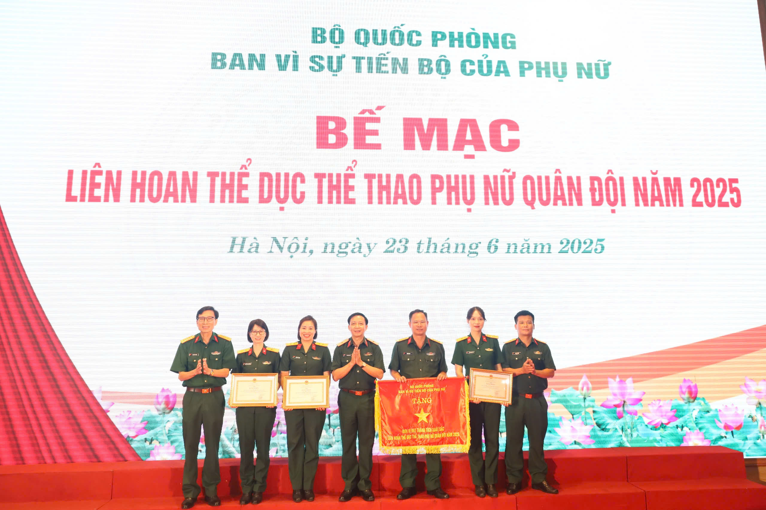 HỌC VIỆN HẬU CẦN ĐẠT THÀNH TÍCH XUẤT SẮC TẠI LIÊN HOAN THỂ DỤC THỂ THAO PHỤ NỮ QUÂN ĐỘI NĂM 2025