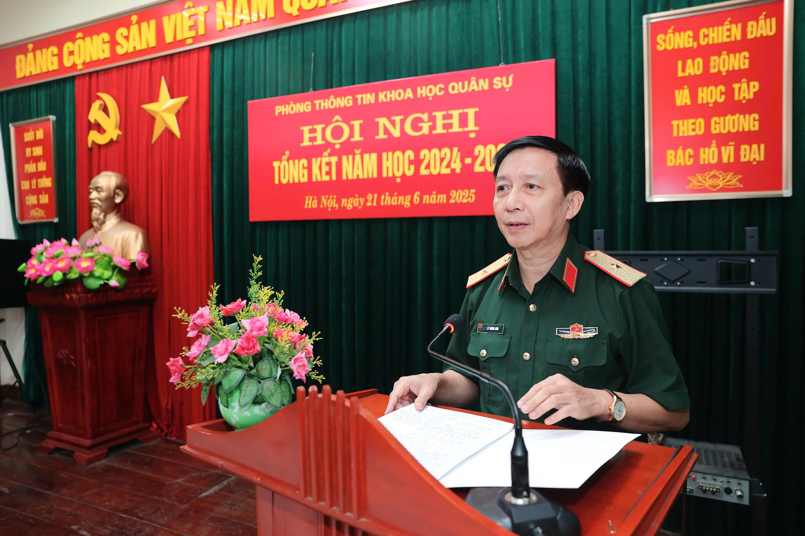 SÔI NỔI HỘI NGHỊ TỔNG KẾT NĂM HỌC Ở HỌC VIỆN HẬU CẦN