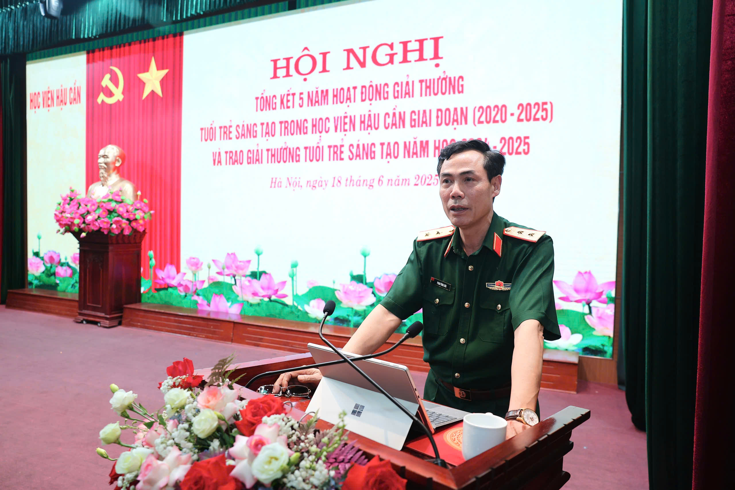 TUỔI TRẺ HỌC VIỆN HẬU CẦN XUNG KÍCH TRONG NGHIÊN CỨU KHOA HỌC VÀ SÁNG TẠO