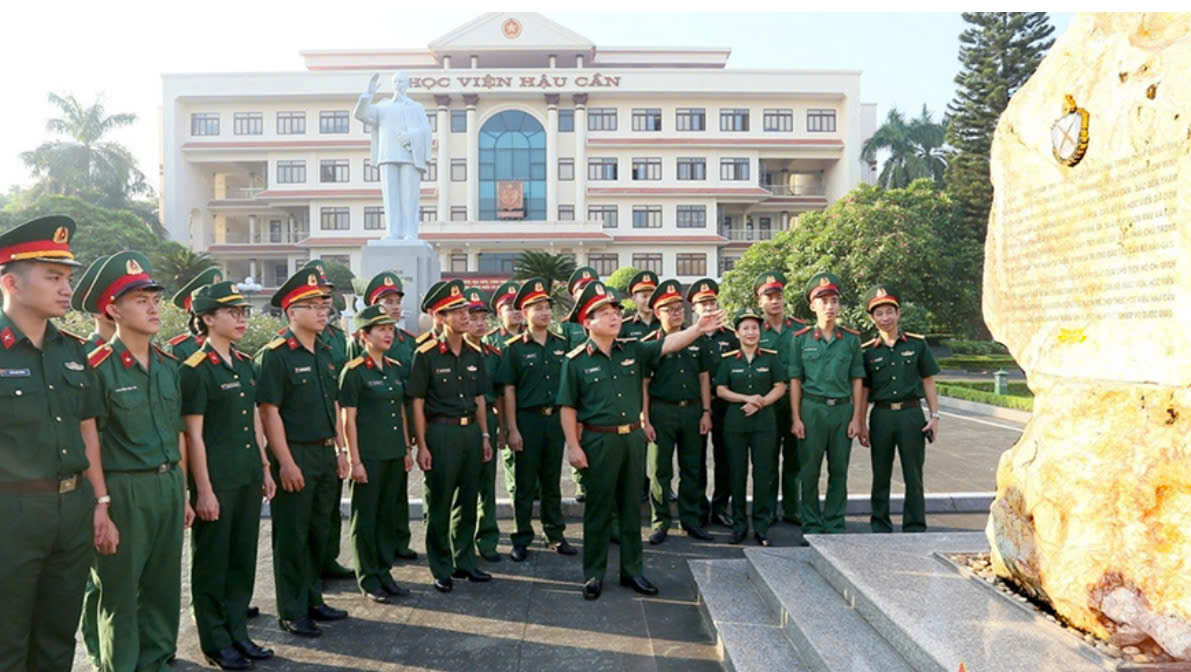 PHÁT HUY TRUYỀN THỐNG, RA SỨC THI ĐUA LẬP THÀNH TÍCH CAO NHẤT CHÀO MỪNG ĐẠI HỘI ĐẢNG BỘ HỌC VIỆN LẦN THỨ XXIII, NHIỆM KỲ 2025 - 2030