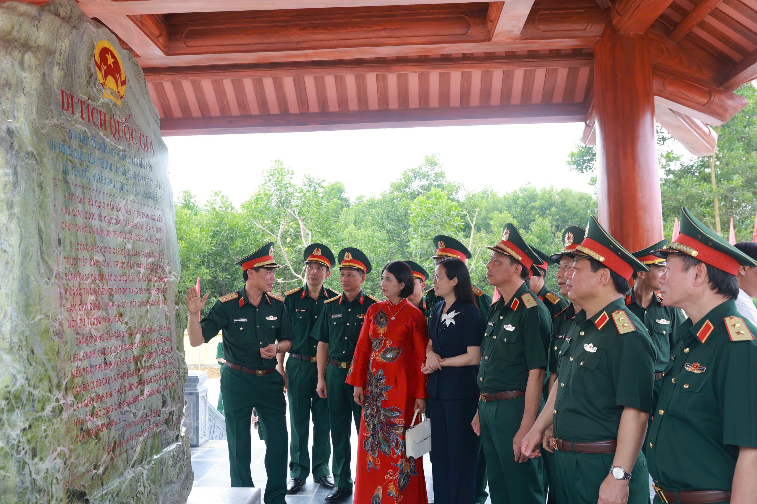 HỌC VIỆN HẬU CẦN HƯỚNG VỀ NGUỒN CỘI