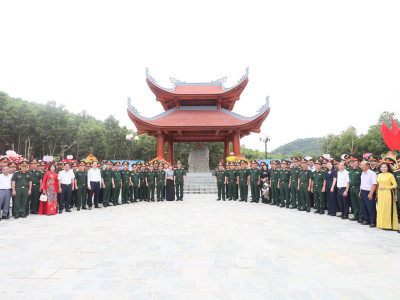 HỌC VIỆN HẬU CẦN HƯỚNG VỀ CỘI NGUỒN, THI ĐUA LẬP CÔNG, TÔ HỒNG TRUYỀN THỐNG