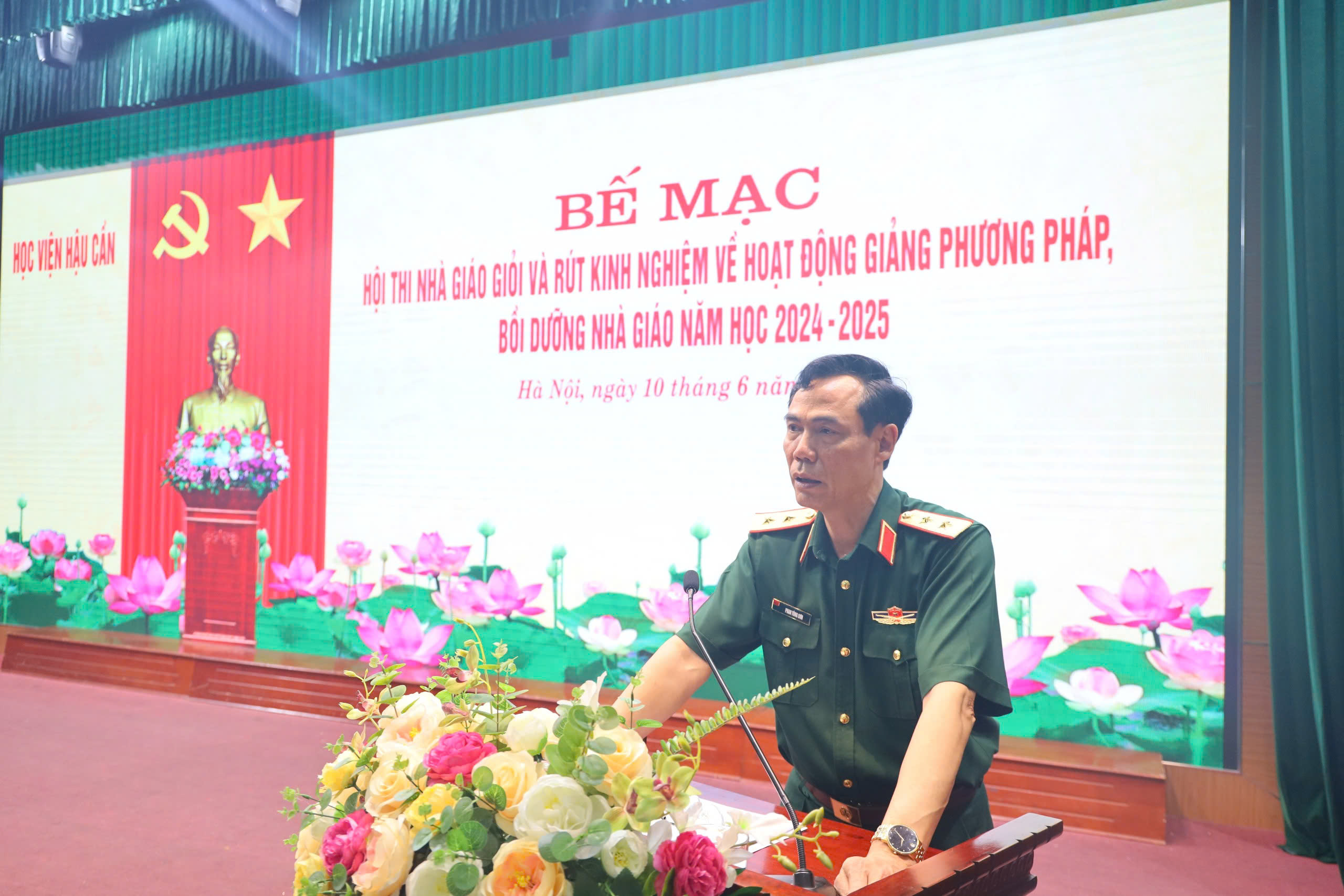 HỌC VIỆN HẬU CẦN BẾ MẠC HỘI THI NHÀ GIÁO GIỎI VÀ RÚT KINH NGHIỆM HOẠT ĐỘNG GIẢNG PHƯƠNG PHÁP, BỒI DƯỠNG NHÀ GIÁO NĂM HỌC 2024 - 2025