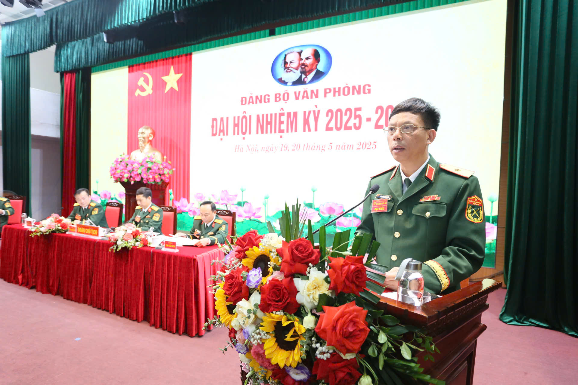 NIỀM TIN, ĐỘNG LỰC MỚI TỪ ĐẠI HỘI ĐẢNG  Ở HỌC VIỆN HẬU CẦN