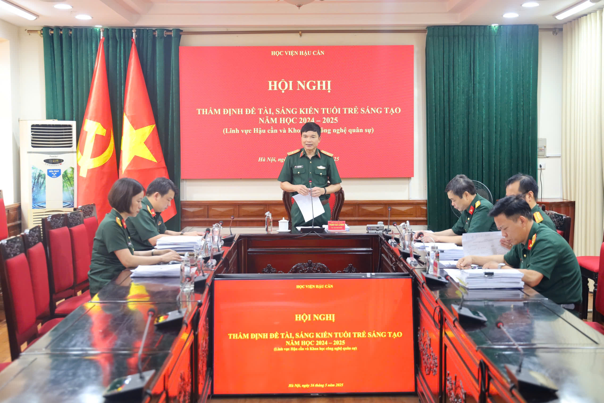 THẨM ĐỊNH ĐỀ TÀI, SÁNG KIẾN TUỔI TRẺ SÁNG TẠO LĨNH VỰC HẬU CẦN VÀ KHOA HỌC CÔNG NGHỆ QUÂN SỰ