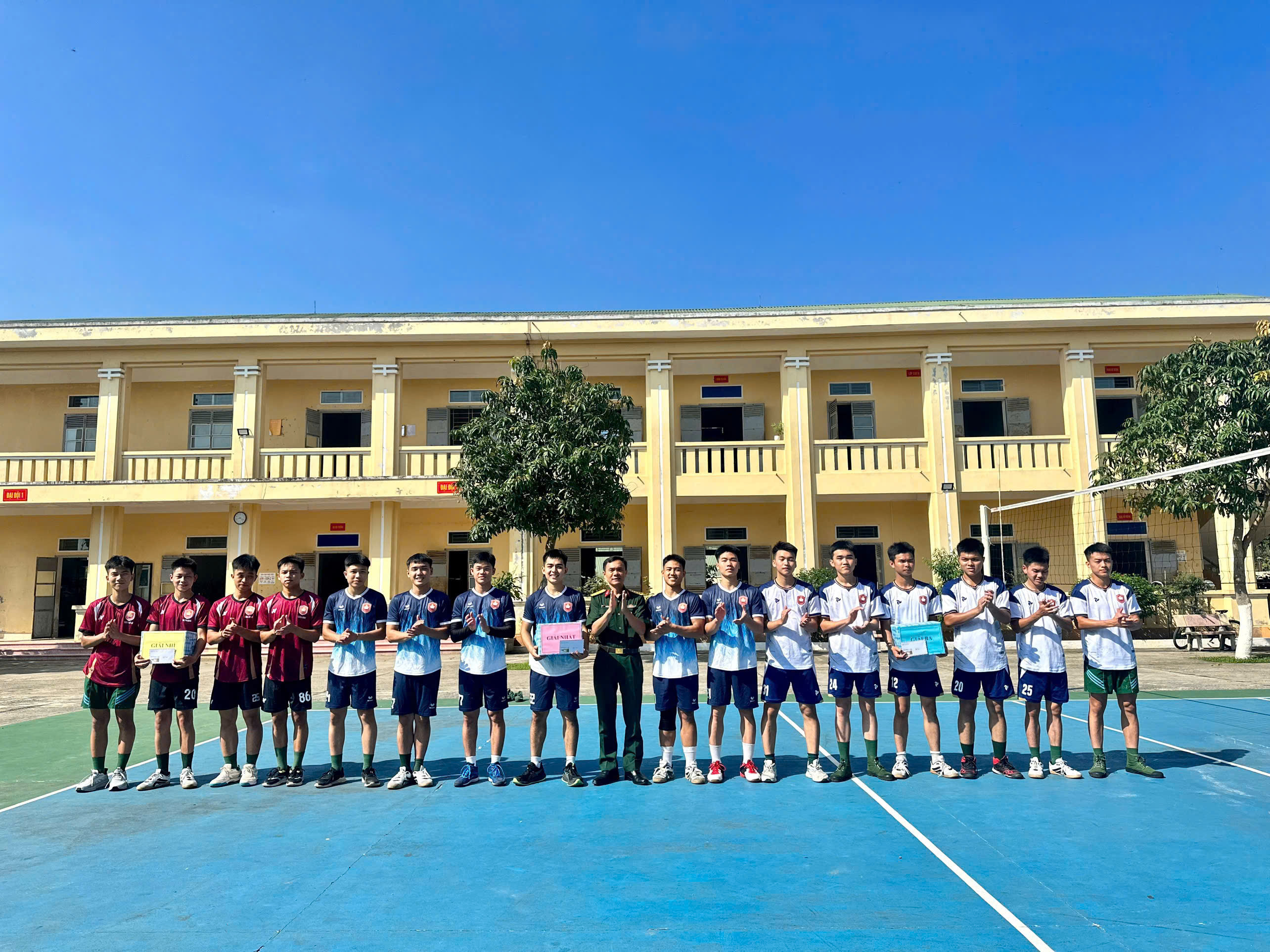 HỌC VIỆN HẬU CẦN: SÔI NỔI CÁC HOẠT ĐỘNG DỊP NGHỈ LỄ 30/4-01/5