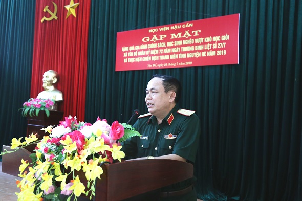 HỌC VIỆN HẬU CẦN THAM GIA TUYÊN TRUYỀN KỶ NIỆM 50 NĂM NGÀY GIẢI PHÓNG MIỀN NAM, THỐNG NHẤT ĐẤT NƯỚC