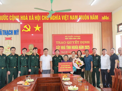 HỌC VIỆN HẬU CẦN TỔ  CHỨC NHIỀU HOẠT ĐỘNG Ý NGHĨA TẠI QUÂN KHU 4