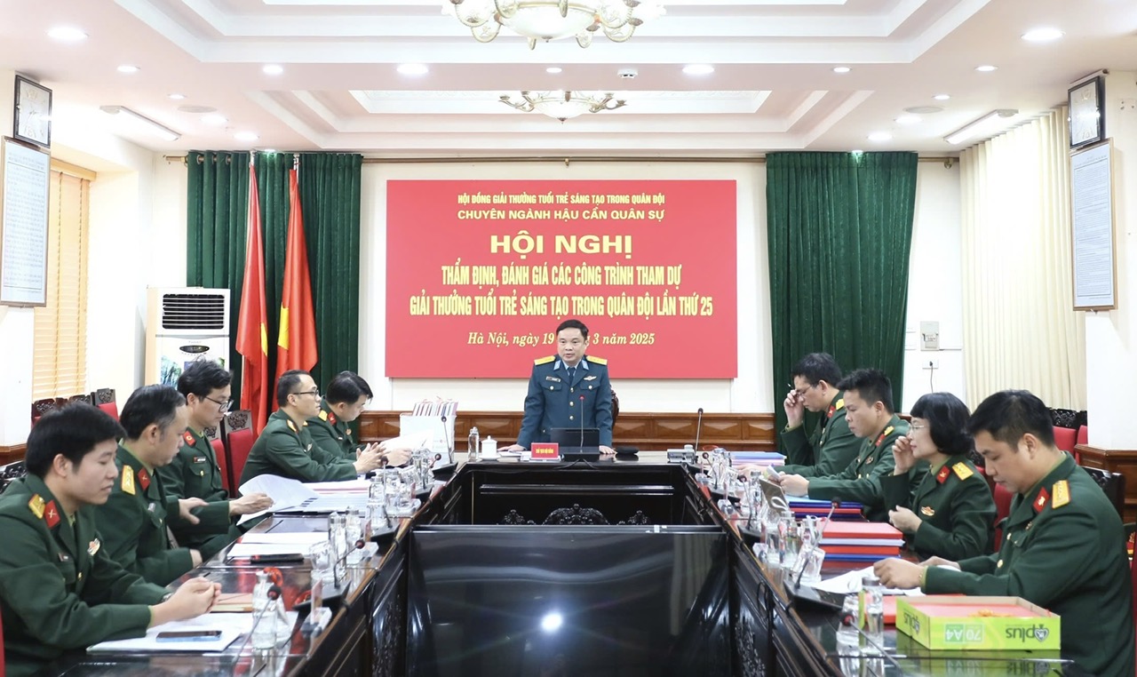 THẨM ĐỊNH, ĐÁNH GIÁ CÁC CÔNG TRÌNH THAM DỰ GIẢI THƯỞNG TUỔI TRẺ SÁNG TẠO TRONG QUÂN ĐỘI LẦN THỨ 25