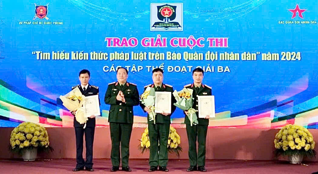 HỌC VIỆN HẬU CẦN ĐẠT GIẢI BA CUỘC THI “TÌM HIỂU KIẾN THỨC PHÁP LUẬT TRÊN BÁO QUÂN ĐỘI NHÂN DÂN” NĂM 2024