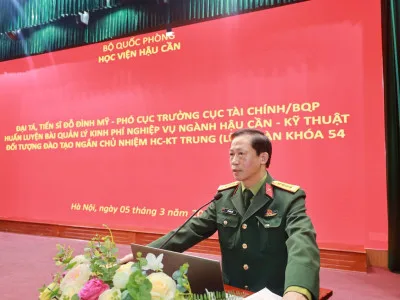 THỦ TRƯỞNG CỤC TÀI CHÍNH, BỘ QUỐC PHÒNG THAM GIA HUẤN LUYỆN TẠI HỌC VIỆN HẬU CẦN