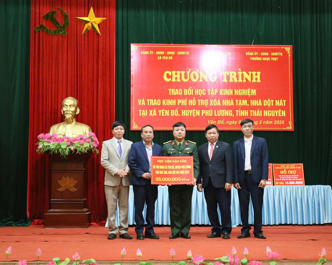 CHUNG TAY THỰC HIỆN CHƯƠNG TRÌNH XÓA NHÀ TẠM, NHÀ DỘT NÁT