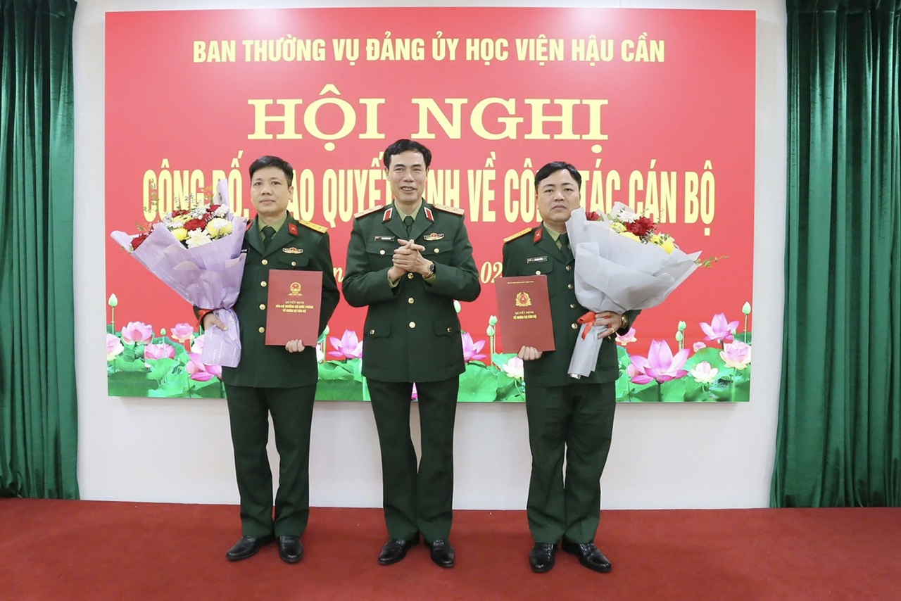 HỌC VIỆN HẬU CẦN TỔ CHỨC HỘI NGHỊ CÔNG BỐ, TRAO QUYẾT ĐỊNH VỀ CÔNG TÁC CÁN BỘ