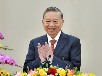 RẠNG RỠ VIỆT NAM